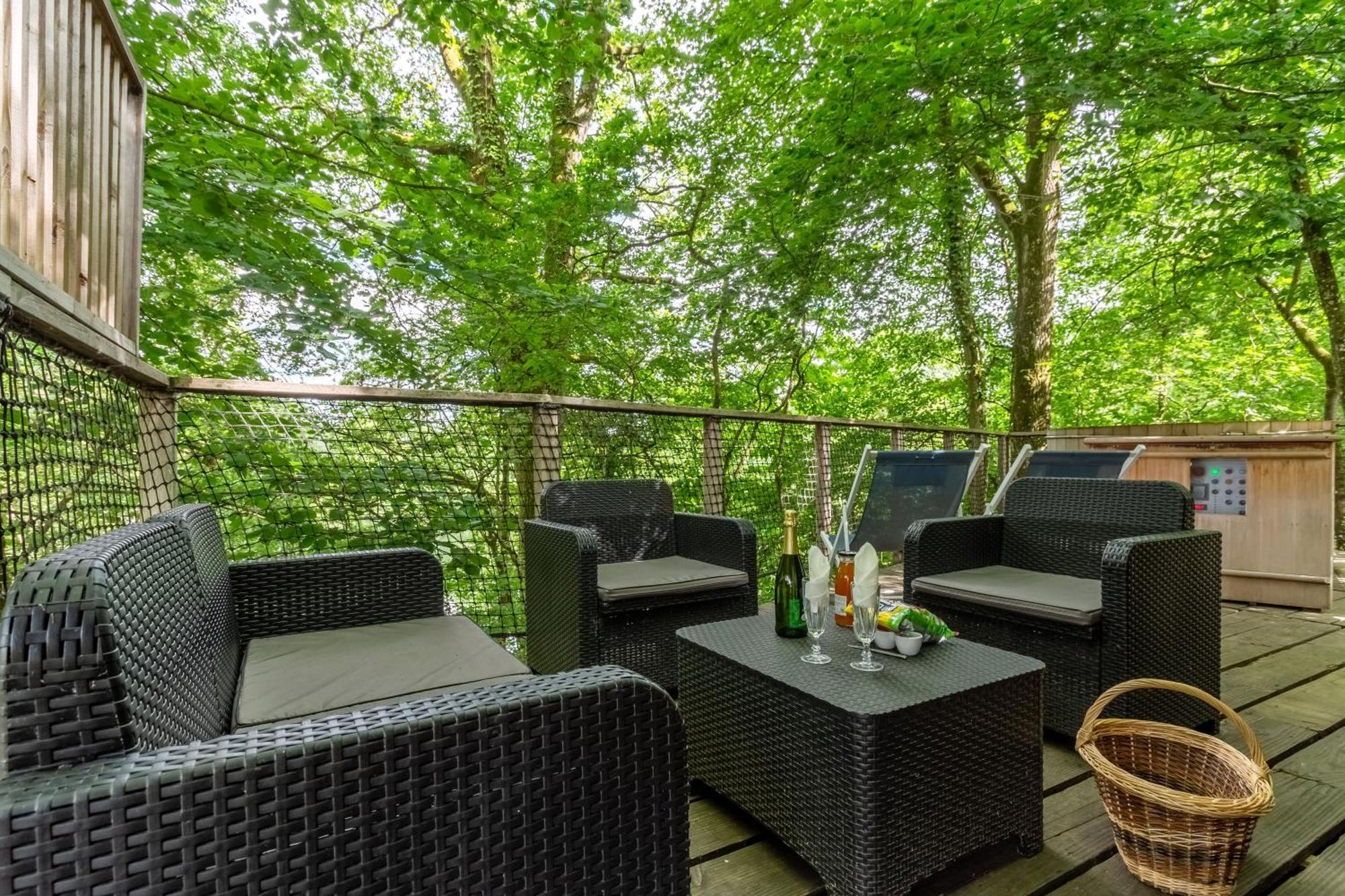 Domaine Des Vaulx - Locations De Cabanes Insolites La Baconniere エクステリア 写真