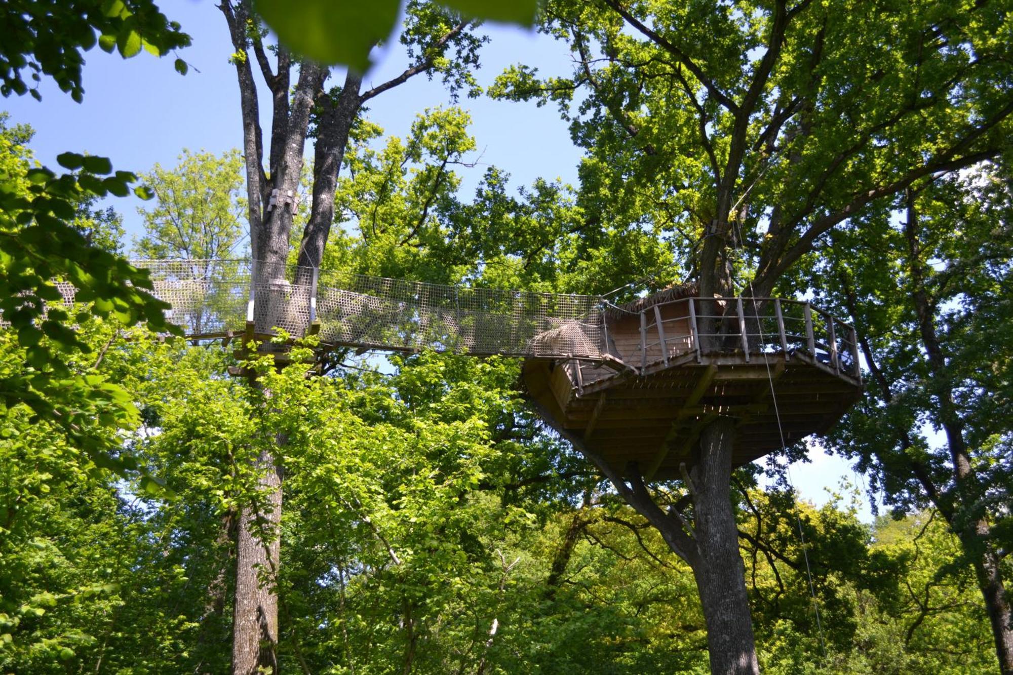 Domaine Des Vaulx - Locations De Cabanes Insolites La Baconniere エクステリア 写真